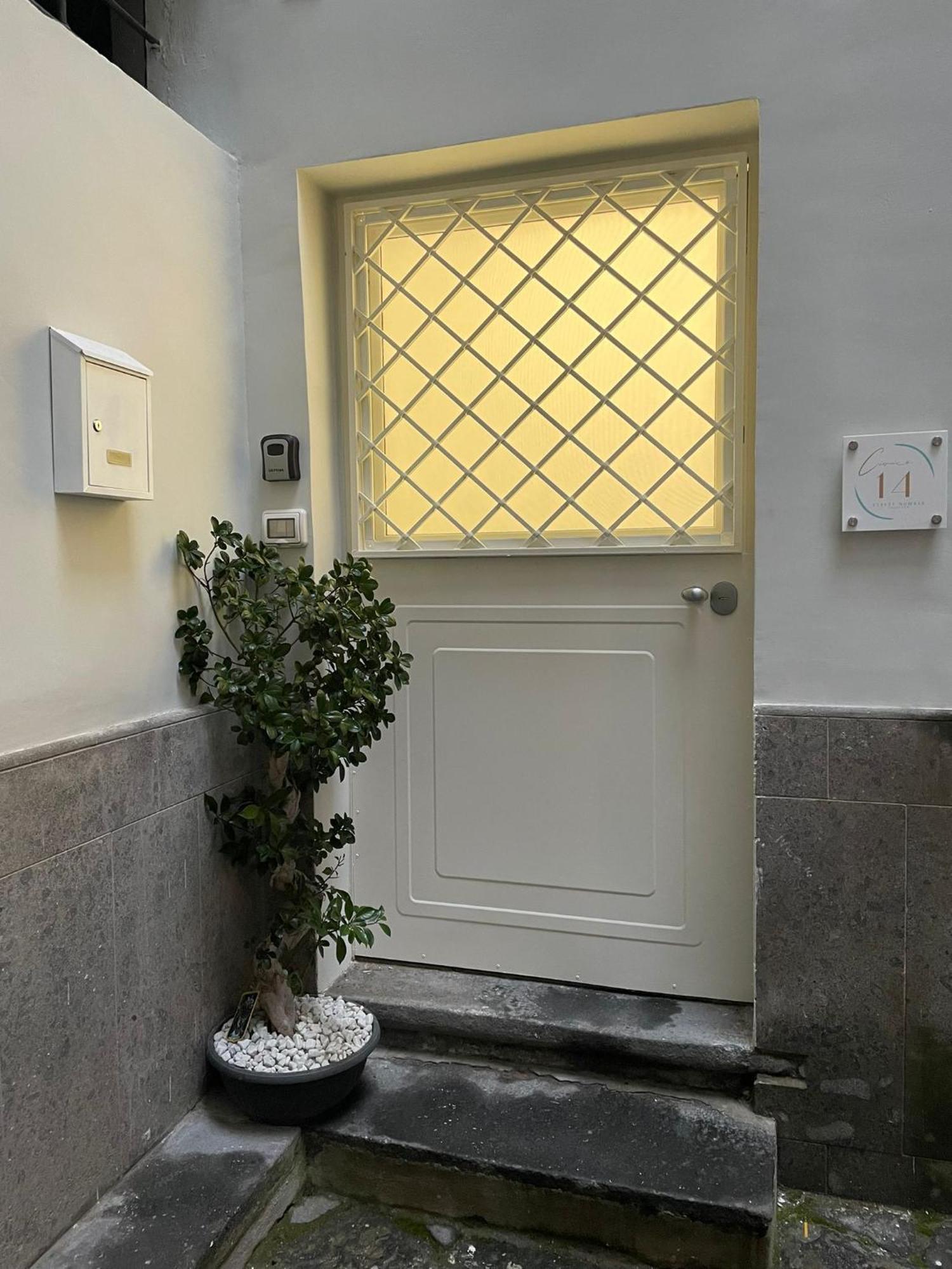 Ferienwohnung Civico 14 Chiaia Neapel Exterior foto